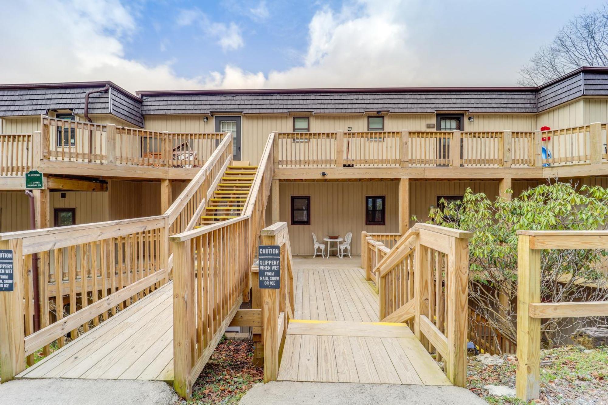 Beech Mountain Studio With Balcony Less Than 1 Mi To Skiing! מראה חיצוני תמונה